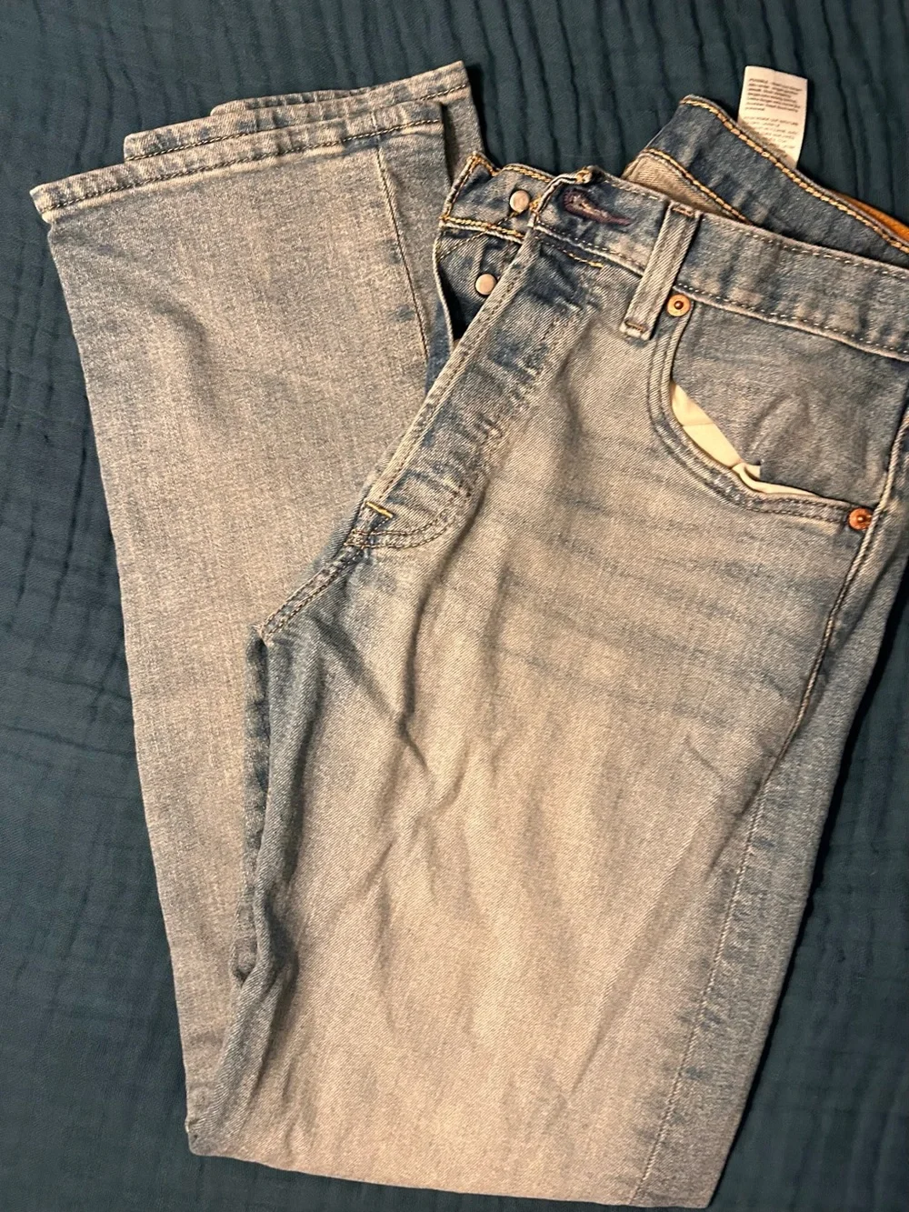 Levi's 501 Slim Straight Jeans in Light Denim Wash. Size 31/30 w/ slight stretch